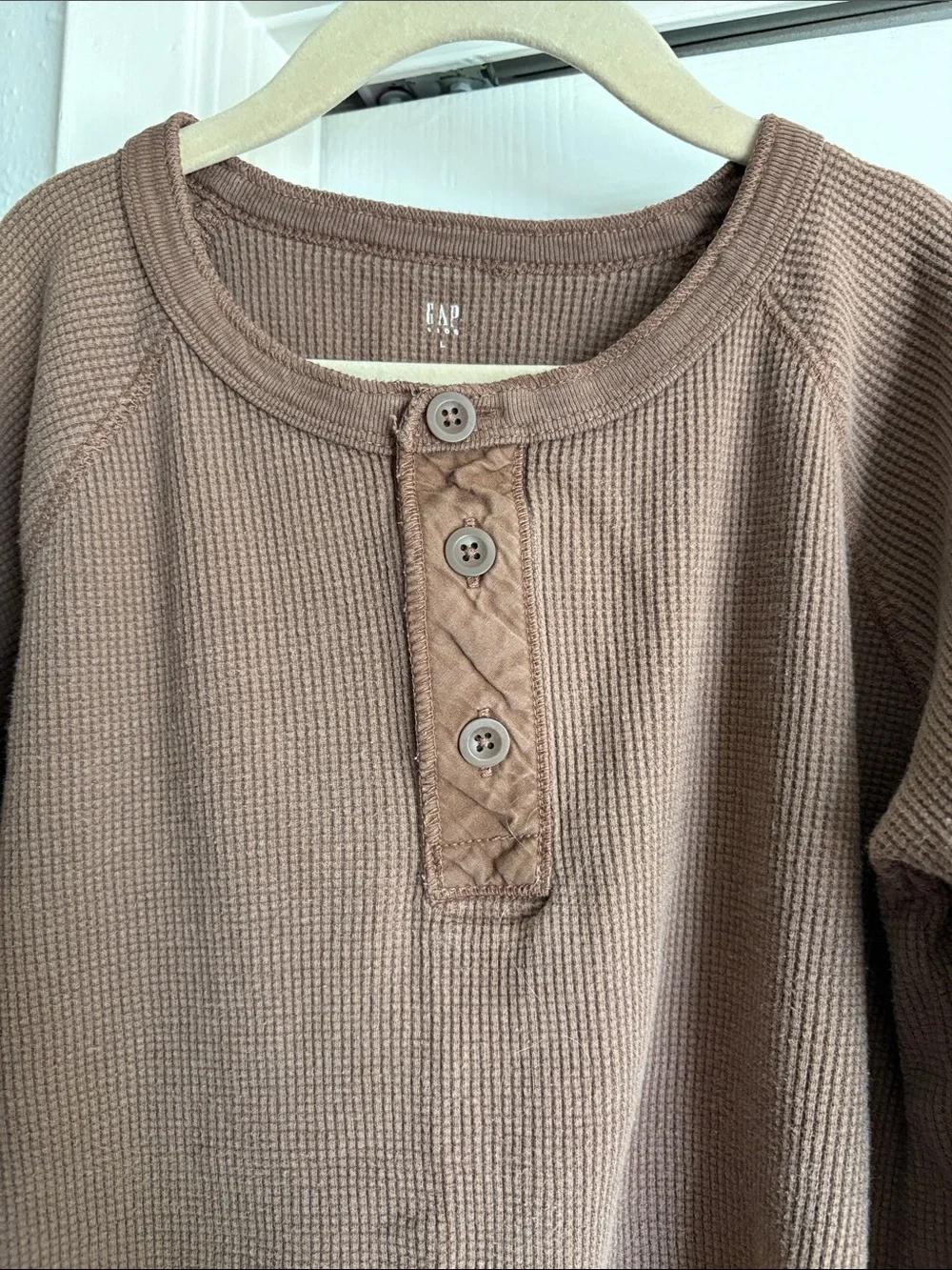 Gap Kids Ribbed Waffle-Knit Henley in Borwn
